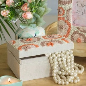 Caja de Joyería de Madera Premium Hecha a Mano, Bordada, Ecológica, Moderna y de Lujo, con Diseño Floral, de Poliéster, con Borlas y Cuentas, Elegante - Product Image 6