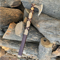 Hache Viking de qualité industrielle, style nordique, manche en bois gravé, lame en acier au carbone, poids de la tête de 31/2 lb, pour la survie