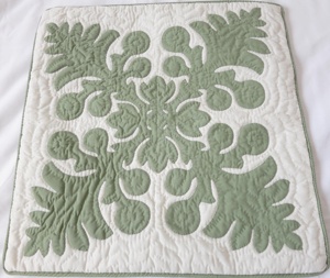 New Arrival 2026 Designer White And Blue Color Hawaiian <b>Quilts</b> 100% Cotton Material <b>Quilts</b> For Hotel, Home <b>Bedding</b> Decorations - Product Image 2