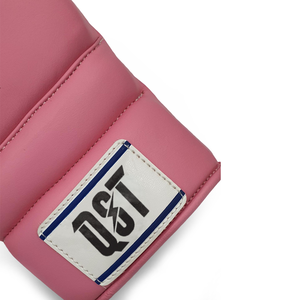 Gants de boxe à lacets en cuir véritable rose, logo et design personnalisés, style Winning, pour adultes. - Product Image 3