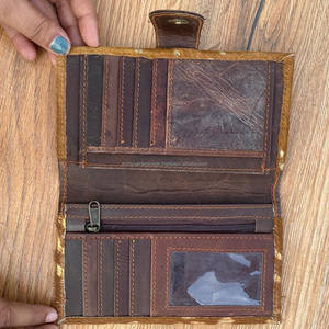 กระเป๋าสตางค์หนังวัวแบบพับสองตอนทำด้วยมือกระเป๋าสตางค์แบบตะวันตกใส่บัตรเครดิตโลหะหนังแท้สำหรับผู้หญิง - Product Image 4