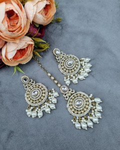 Traditional Oval CZ Stone Round Shape <b>Earrings</b> And Mang Tika Set Pearl Beaded Ethnic Party Wear Fashion Jewellery Set Collection - Product Image 4