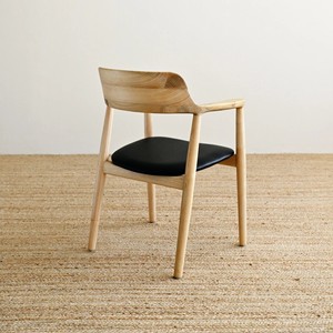 Silla de Comedor Moderna con Brazos, Estructura de Madera de Teca Sólida y Tapicería de Cuero PU Impermeable para Uso en Interiores/Exteriores en Apartamentos - Product Image 2