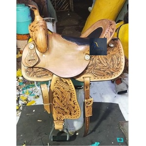 Selle de cheval Western en cuir tanné noir, motif floral gravé à la main, pour barrel racing, avec conchos floraux, assise rembourrée souple, fixation SS, 10"-18" - Product Image 1