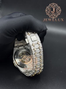 Montre Hip Hop en Diamant Moissanite Premium pour Hommes, Montre-Bracelet de Luxe Étanche pour Usage Quotidien et Événements Spéciaux en Vente - Product Image 2