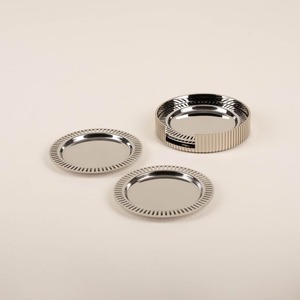 Ensemble de sous-verres en métal artistique pour tables à manger élégantes, doté d'une construction durable et d'un attrait décoratif sophistiqué - Product Image 5