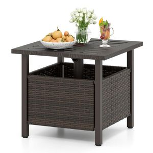 Tavolino da Esterno in PE Intrecciato per Tutte le Stagioni con Foro per Ombrellone, Elegante Tavolino Laterale per Patio o Giardino - Product Image 1