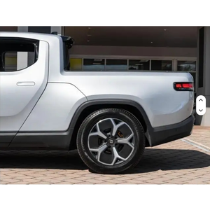 Camionnette double cabine Rivian R1T d'occasion, titre propre - Product Image 2