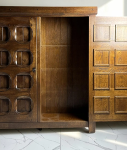 ตู้เสื้อผ้าไม้เนื้อแข็งพรีเมียมสำหรับห้องนอน-ดีไซน์ร่วมสมัยแบบพกพาสำหรับใช้ในโรงแรม-โรงงานส่งออก OEM อินเดียที่เชื่อถือได้ - Product Image 3