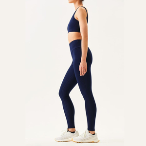 Ensemble de sport deux pièces pour femme grande taille, couleur unie, avec leggings – Tenue de yoga et de fitness OEM - Product Image 3