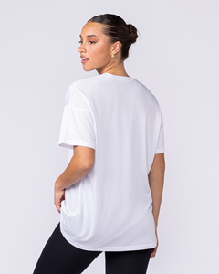 T-shirt blanc surdimensionné à col rond et manches courtes pour femme, coupe ample, en maille respirante, longueur standard, couleur unie, style tricoté - Product Image 4