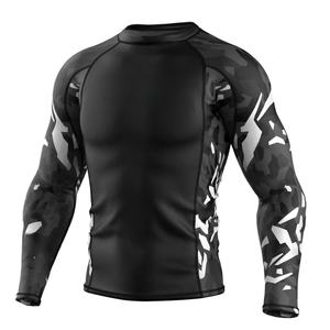 T-shirt de compression camouflage à manches courtes pour homme, Rash Guard MMA BJJ, pour entraînement sportif et gym, sous-vêtement athlétique personnalisé, séchage rapide - Product Image 1