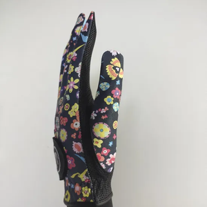 Gant de golf en cuir véritable avec logo personnalisé, imprimé floral, main droite, gaufré, antidérapant, respirant, fabricant OEM ODM - Product Image 3