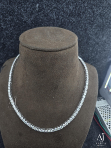 Collier tennis AARVA en moissanite, taille brillant rond, serti en canal, argent 925 plaqué rhodium, style classique pour femme - Product Image 3