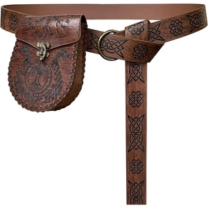 Cinturón Vikingo de Cuero Genuino Hecho a Mano con Bolsa, Cinturón de Cuero con Grabado Celta Medieval, Accesorio para Disfraces LARP - Product Image 3