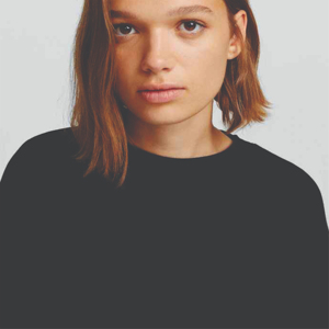 Sweat-shirt en velours personnalisé pour femme, vêtement décontracté doux, OEM ODM, vente en gros, fabrication directe d'usine, broderie sur le devant - Product Image 6