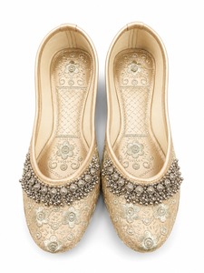 Elegantes Zapatos Planos de Satén Dorado Hechos a Mano para Novia, con Bordado Floral y Adorno de Cuentas, con Amortiguación en la Puntera, a la Moda para Verano e Invierno - Product Image 1
