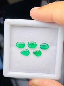 Esmeralda natural, 5 piezas de piedras preciosas de grado AAA, súper brillo, bonito color verde, corte perfecto, pulido y elaboración para cualquier uso en joyería. - Product Image 5