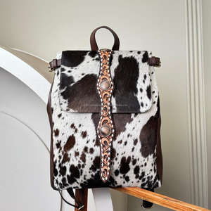 Sac à dos à la mode en cuir de vachette usiné à la main sac de Style occidental avec sangle usinée et Conchos Unique cheveux véritables sur sac à dos caché - Product Image 4