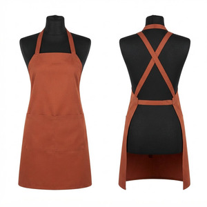 Delantal de Chef de Lona de Algodón Negra Hardson de 240 GSM con Tirantes Cruzados Marrones, Cintura Ajustable y Cierre de Botones, Personalizado para Restaurantes y Bares - Product Image 1
