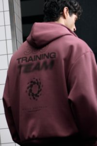เสื้อฮู้ดดี้โอเวอร์ไซส์สำหรับผู้ชาย ผ้าคอตตอนหนานุ่ม สวมหัวได้ พิมพ์โลโก้ได้ตามต้องการ สไตล์ลำลองแนวสตรีทแวร์ - Product Image 4