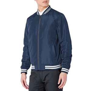 Chaqueta Varsity Personalizada OEM con Bordado Chenille y Mangas de Cuero para Hombre, Chaquetas Varsity Transpirables - Product Image 1