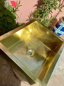 Évier de cuisine en laiton massif, lavabo artisanal de qualité supérieure, résistant aux rayures, qualité durable pour les maisons de luxe du monde entier - Product Image 6