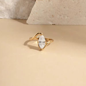 แหวนเพชรทรงมาร์คีส์ 2.00 กะรัต ของขวัญสุดเซอร์ไพรส์ เพชรเพาะเลี้ยงในห้องปฏิบัติการ รับรองโดย IGI ตัวเรือนทองคำแท้ 14K ดีไซน์คลื่น สำหรับผู้หญิง เหมาะสำหรับเจ้าสาว - Product Image 1