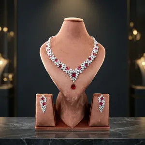 Parure de bijoux de mariée de luxe en laiton avec cristaux rouges rubis, collier ras-du-cou et boucles d'oreilles pendantes en diamants CZ pour mariage et soirées - Product Image 2
