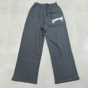 Conjunto deportivo de sudadera y pantalones de chándal holgados de dos piezas, personalizados por OEM, de alta calidad, con estampado, lisos, tipo jogger. - Product Image 3