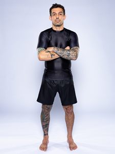 เสื้อรัดกล้ามเนื้อแขนสั้นแบบเรียบสำหรับ MMA และ BJJ - Product Image 3