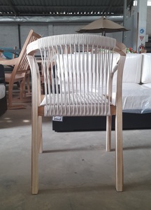 Chaise de salle à manger moderne de style Dubaï en teck massif et tressage de corde pour usage extérieur - Product Image 6