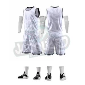 Maillots de basket personnalisés de qualité supérieure avec impression par sublimation numérique, 100 % polyester respirant en mesh, fabriqués au Pakistan - Product Image 1