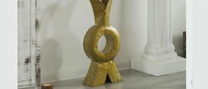 Vase de sol en bronze contemporain doré, fait main avec finition dorée texturée, sculpture décorative - Product Image 2