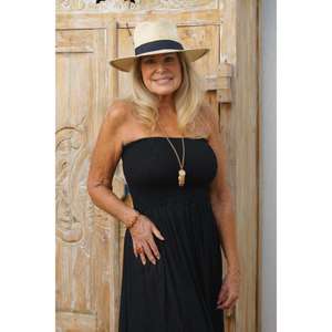 Robe longue noire sans bretelles pour femme, style bohème, avec haut bustier smocké et ourlet imprimé, idéale pour l'été et la plage - Product Image 2