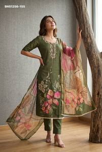 Ensemble prêt-à-porter de qualité supérieure en coton et lin avec broderie Yok et imprimé Simmar, Kurti-Pantalon-Dupatta, achat en ligne en Inde - Product Image 6