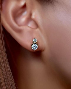 ต่างหูเพชรทรงกลม 0.50+0.25 กะรัต เพชรเลี้ยงในห้องปฏิบัติการ ทองคำแท้ 14K ดีไซน์หรูหราสำหรับทุกเพศ เหมาะเป็นของขวัญแทนใจในวันครบรอบหรืองานเลี้ยง - Product Image 1
