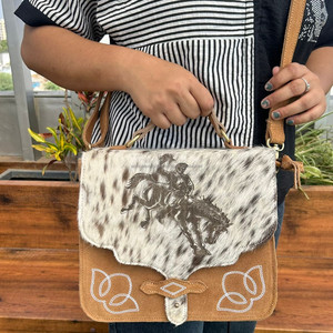 Best Selling Fashion Designer Cowhide Laser Engraving Suede Leather Women Crossbody Bag High Quality Trendy Ladies Handbags 2024 - Product Image 3