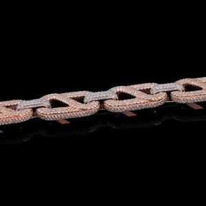 Collar de Cadena con Diamantes Moissanite de Alta Calidad para Mujer, con Piedras y Diseño Moderno y Minimalista, Disponible para la Venta - Product Image 3