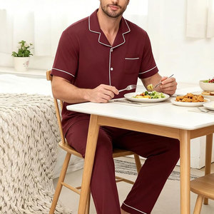 Conjunto de Pijama Clásico para Hombre, Ligero, con Tela Suave, para Descanso Informal y Relajación a la Hora de Dormir - Product Image 4