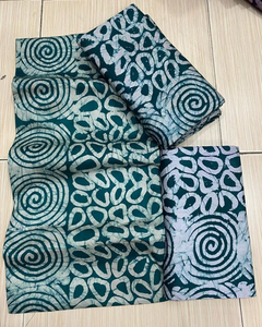 Export Quality African Wax Print & Ankara Cotton Fabric Ideal for Traditional Clothing and Apparel Kumasi - Product Image 1