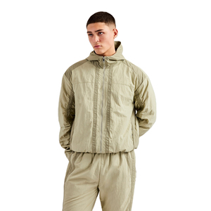 Ensemble coupe-vent et short pour homme en nylon de haute qualité, style streetwear, avec logo personnalisé - Product Image 2