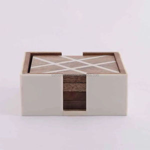 Ensemble de sous-verres carrés modernes en résine et bois, motif géométrique, antidérapants, écologiques, napperons de luxe pour la décoration de table à café et à manger - Product Image 5