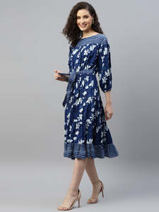 Robe midi trapèze florale en rayonne pour femme – Tendance, élégante et décontractée pour les occasions festives – Robes longues une pièce pour femme style Western - Product Image 6