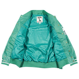 Veste bomber de sport personnalisée avec patch brodé de couleur verte, vente chaude, veste universitaire en satin unisexe - Product Image 4