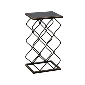 Moderno Botellero Metálico Independiente con Soportes, Acabado Cromado Elegante y Diseño de Correa de Cuero Negro para Almacenamiento y Exhibición de Vino - Product Image 3