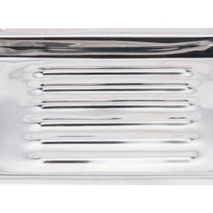 Bandeja de Esterilización Manual de Acero Inoxidable Alemán de Grado Médico para Instrumentos Dentales y Cirugía General con Base Perforada - Product Image 4