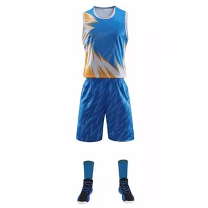 Maillot de basket-ball réversible en polyester, uniforme de sport personnalisé, respirant, grande taille, séchage rapide, anti-bactérien, qualité supérieure - Product Image 1