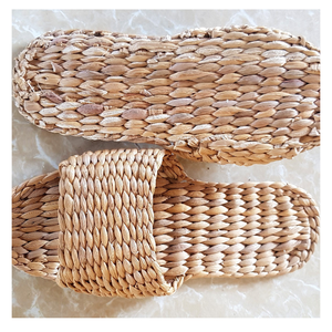 Chaussures artisanales en jacinthe d'eau du Vietnam, disponibles en tailles personnalisées, commandes en gros et projets de marque privée - Product Image 1