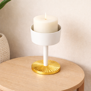 Portavelas Clásico Lumi Regal Ivory Pillar con Detalles en Oro, Whitecrest Gold, Modelo Versailles - Product Image 1